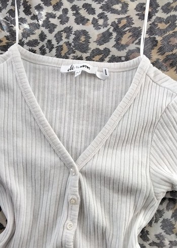 Koton Beyaz V Yaka Mini Fitilli Düğmeli Kadın bluz crop