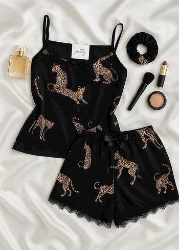 Leopar Desenli Siyah Mini Kadın Pijama Takımı