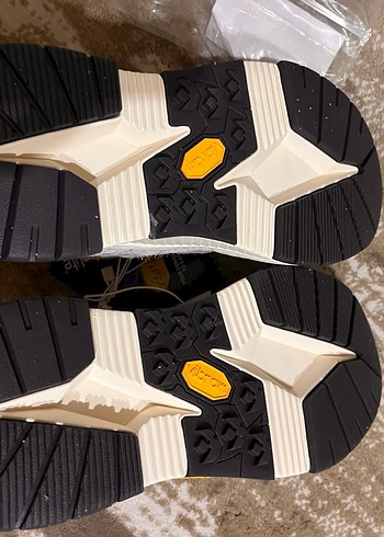 Oysho Oysho Beyaz Gri Kadın Spor Ayakkabı Vibram