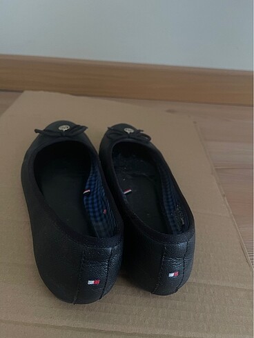 37 Beden siyah Renk Tommy Hilfiger