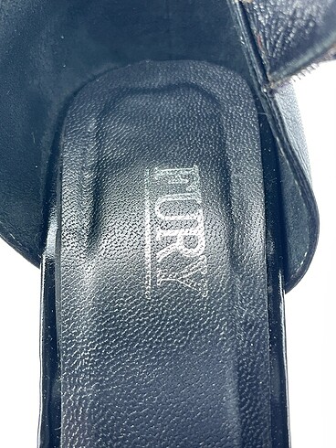 36 Beden siyah Renk Vintage Love Platform %70 İndirimli.