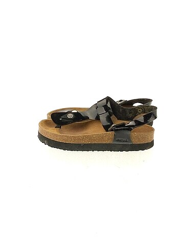 Vintage Love Sandalet %70 İndirimli.