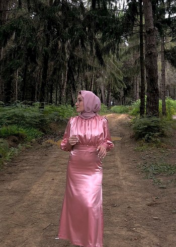 Abiye Pembe Parlak Uzun Kollu Drapeli Abiye Elbise