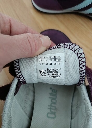 30 Beden mor Renk Adidas Spor Ayakkabı