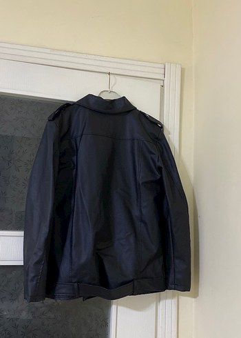 Kemer Detaylı Siyah Deri Biker Ceket - Görsel 2