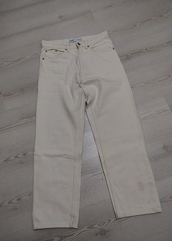 Bershka Erkek 90s Straight Fit Kalıp Kot Pantolon