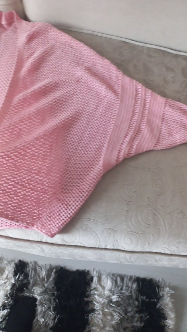 Pembe yarasa Kesim Triko hırka tiril.tiril yeniden farksız - Görsel 2