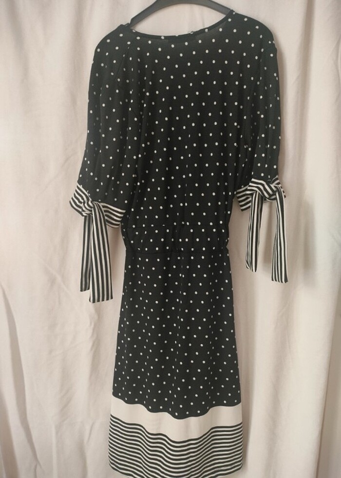 Puantiyeli elbise - Görsel 3