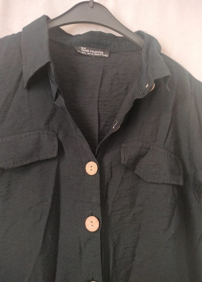 Düğme detayli elbsie - Görsel 3