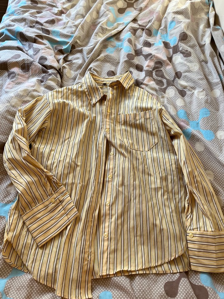 Sarı Çizgili Kısa Kollu Kadın Gömlek - Görsel 3