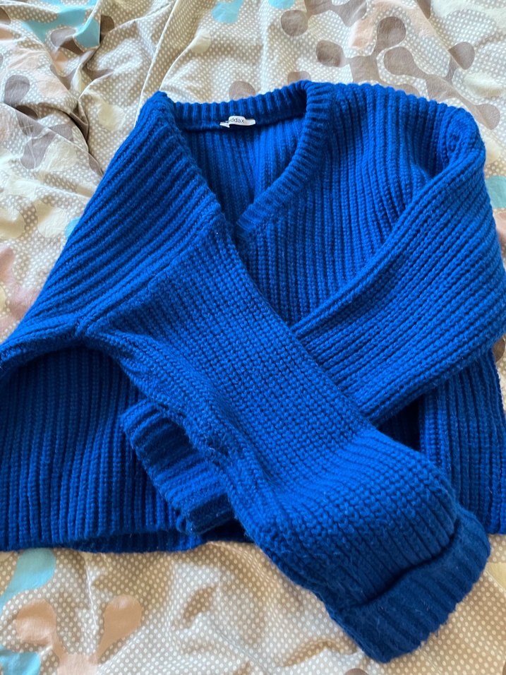 Mavi V Yaka Örgü Kadın Kazak - Görsel 2