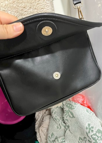 Siyah Deri Tokalı Kadın Omuz Çantası - Görsel 3