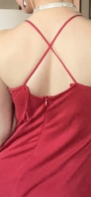 xs Beden kırmızı Renk Kırmızı uzun yırtmaçlı elbise