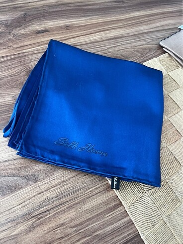 Armine Silkhome ipek eşarp