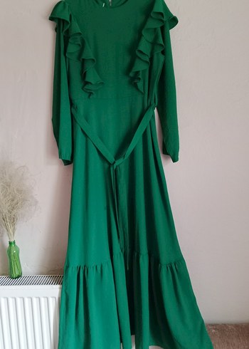 Uzun Kollu Yeşil Fırfırlı Uzun Elbise - Görsel 2