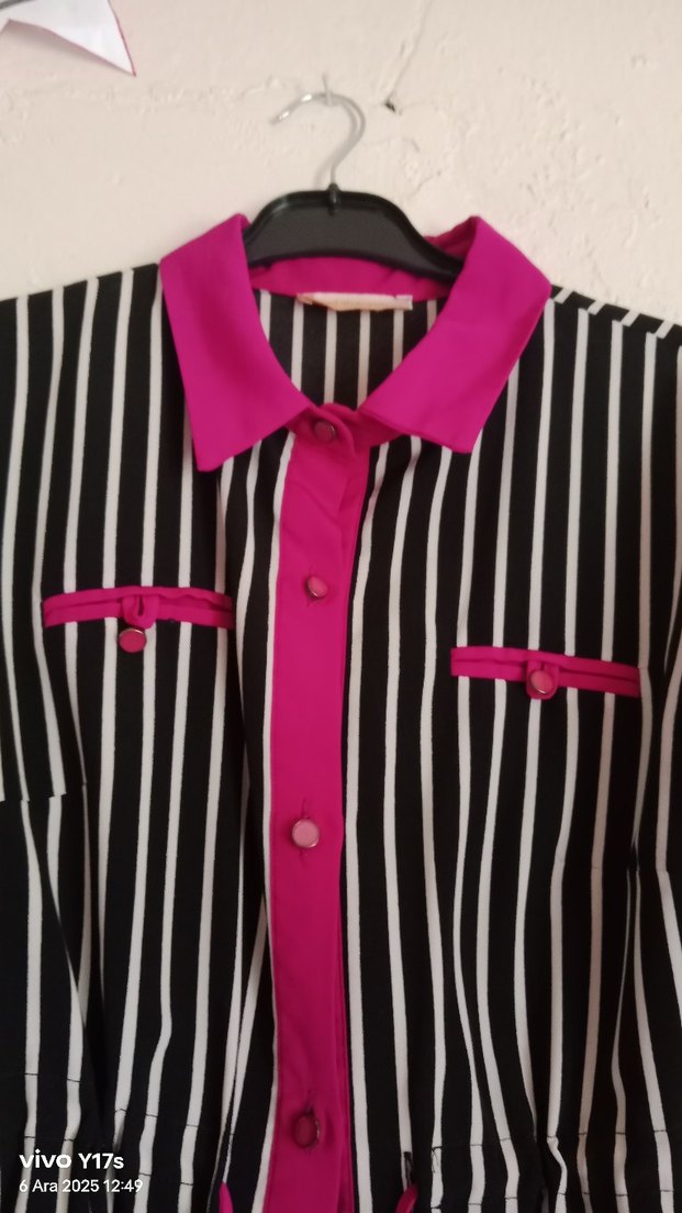 Pembe Detaylı Çizgili Tunik - Görsel 2