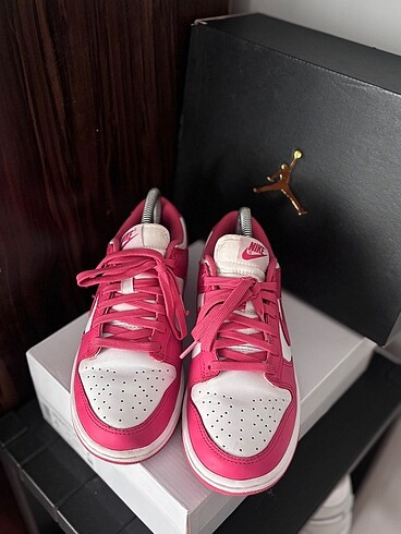 Nike NİKE DUNK LOW PİNK AYAKKABI 37.5 NO