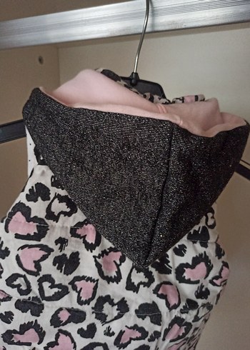 Kız Çocuk Kapüşonlu Kürklü Pembe Yelek - Görsel 6