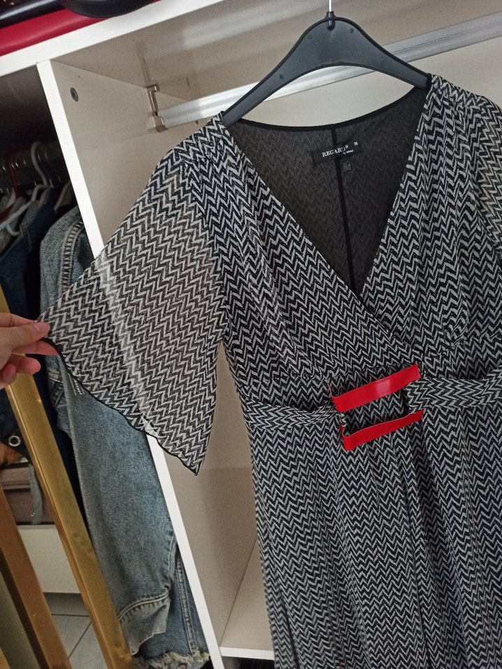 Kemer detaylı elbise şifondur - Görsel 2