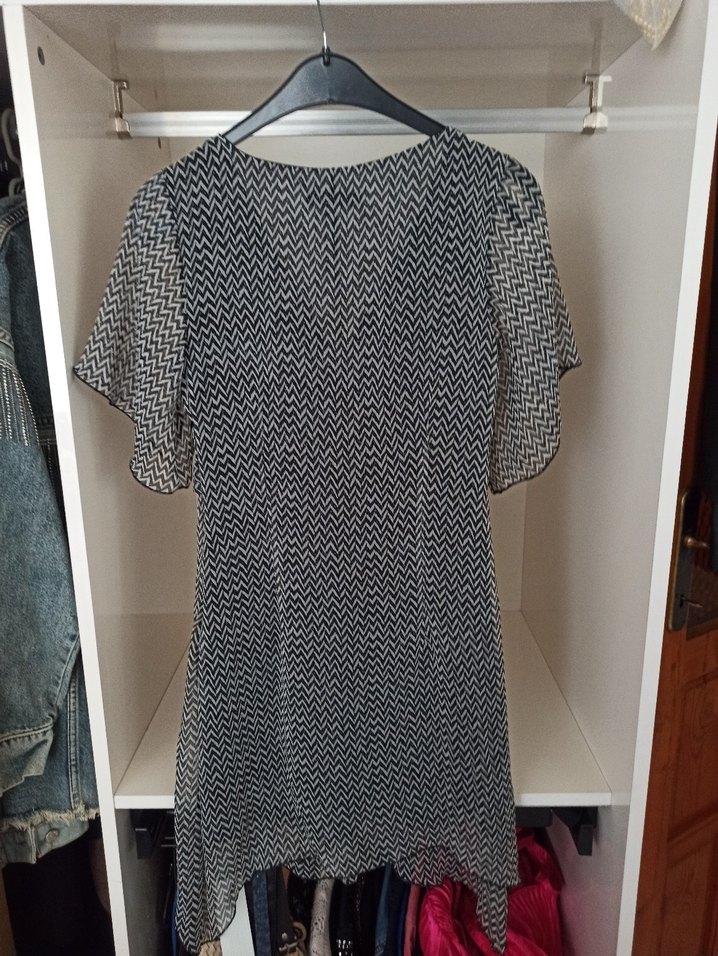 Kemer detaylı elbise şifondur - Görsel 4