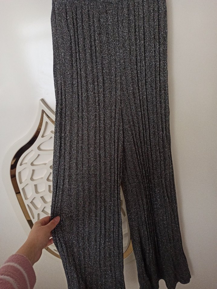 Pileli tulum v yaka İspanyol paça - Görsel 3