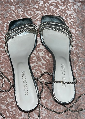 Taşlı Bağcıklı Topuklu Kadın Ayakkabı - Görsel 3