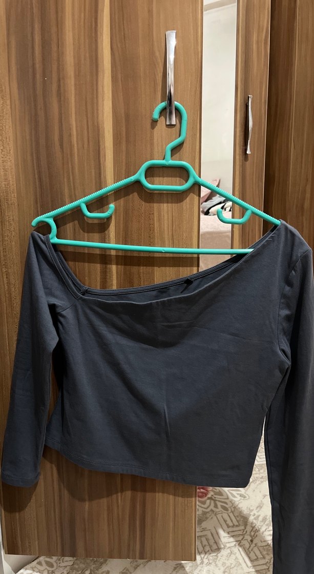 Gri kayık Yaka Uzun Kollu Kadın Bluz - Görsel 2