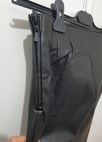 xs Beden siyah Renk Zara deri pantolon