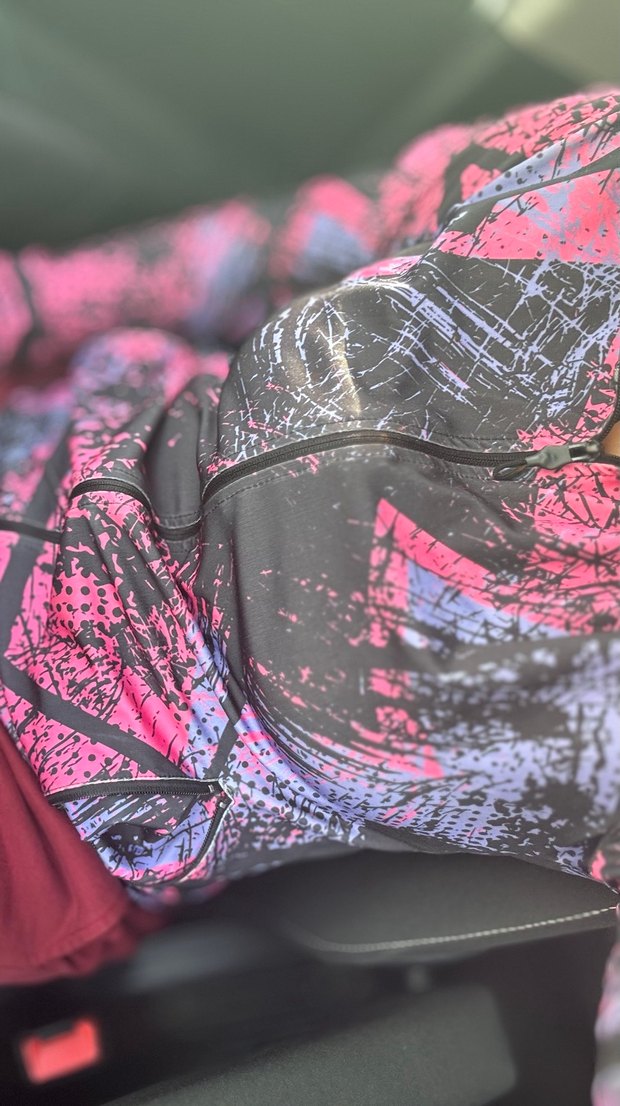 Pembe Baskılı Yüksek Yaka Fermuarlı Spor Üst - Görsel 5