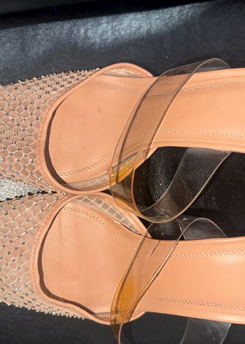 Bej Parlak Boncuklu Dolgu Topuklu Kadın Abiye Ayakkabı - Görsel 2