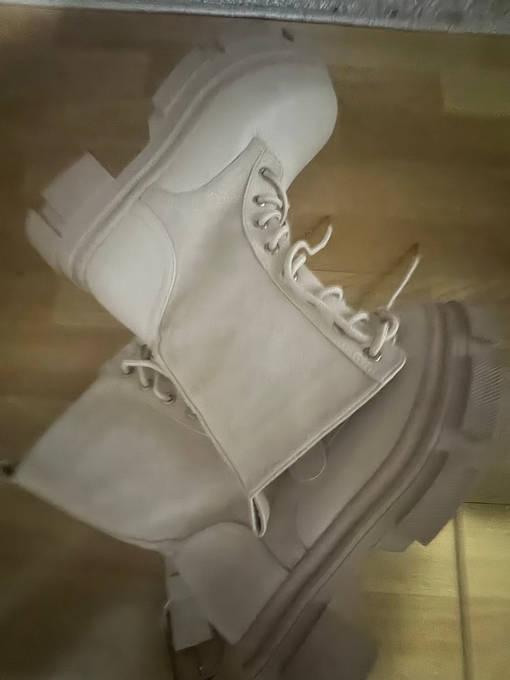 Gri Deri Yüksek Topuklu Sokak Tarzı Bot - Görsel 2