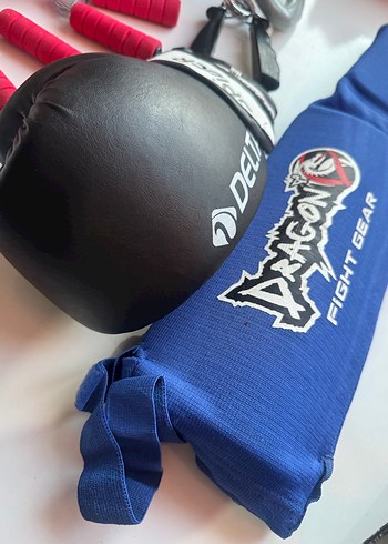 Renkli Egzersiz Matı ve Fitness Ekipmanları - Görsel 2