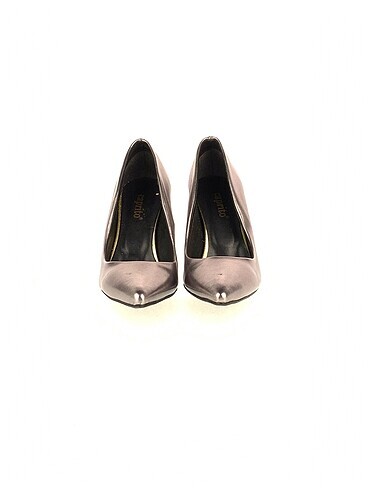 39 Beden Diğer Stiletto %70 İndirimli.