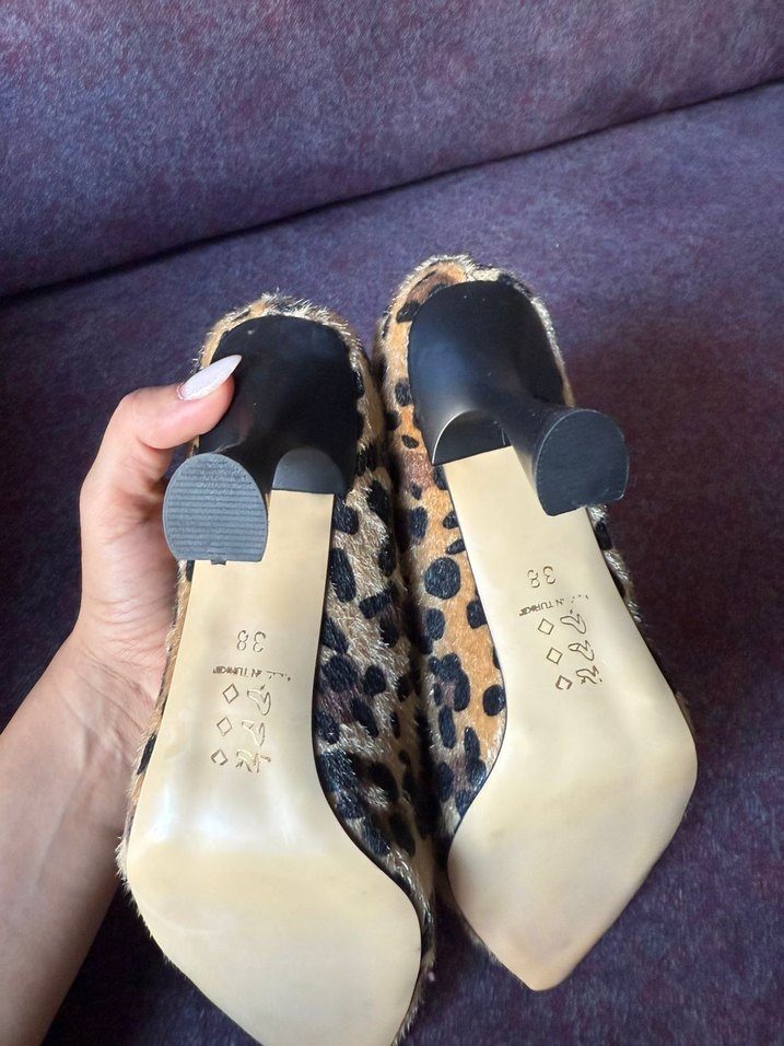 Kahverengi Leopar Desenli Tüylü Stiletto - Görsel 5