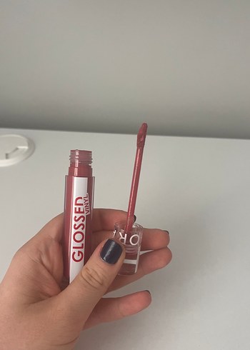 Beden Renk Sephora Gloss 10 Ultimate pink