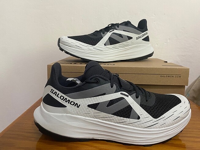 Salomon Ultra Flow