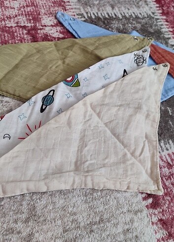 Beden çeşitli Renk Muslin bebek önlükleri