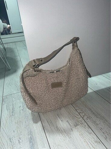 Peluş kol çantası