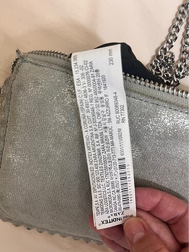  Beden beyaz Renk ZARA ZIMBALI GÜMÜŞ ÇANTA