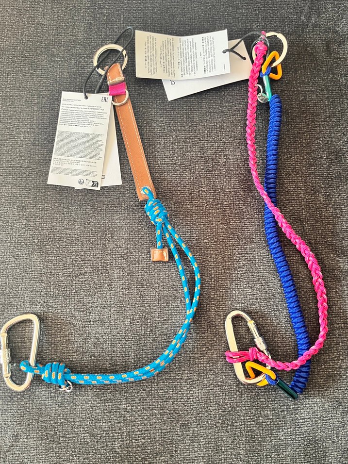 Renkli Avant-Garde Anahtarlık - Görsel 3