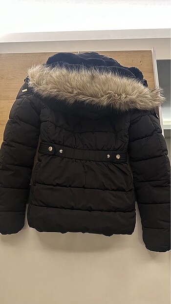 xs Beden siyah Renk Şişme Mont Stradivarius