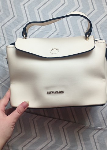 Beyaz Deri Tokalı Kadın Çanta - Görsel 2