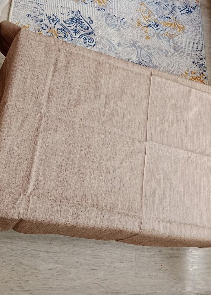 100*140 masa örtüsü  - Görsel 3