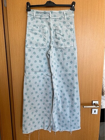 Zara Zara çiçek desenli jean 38 beden