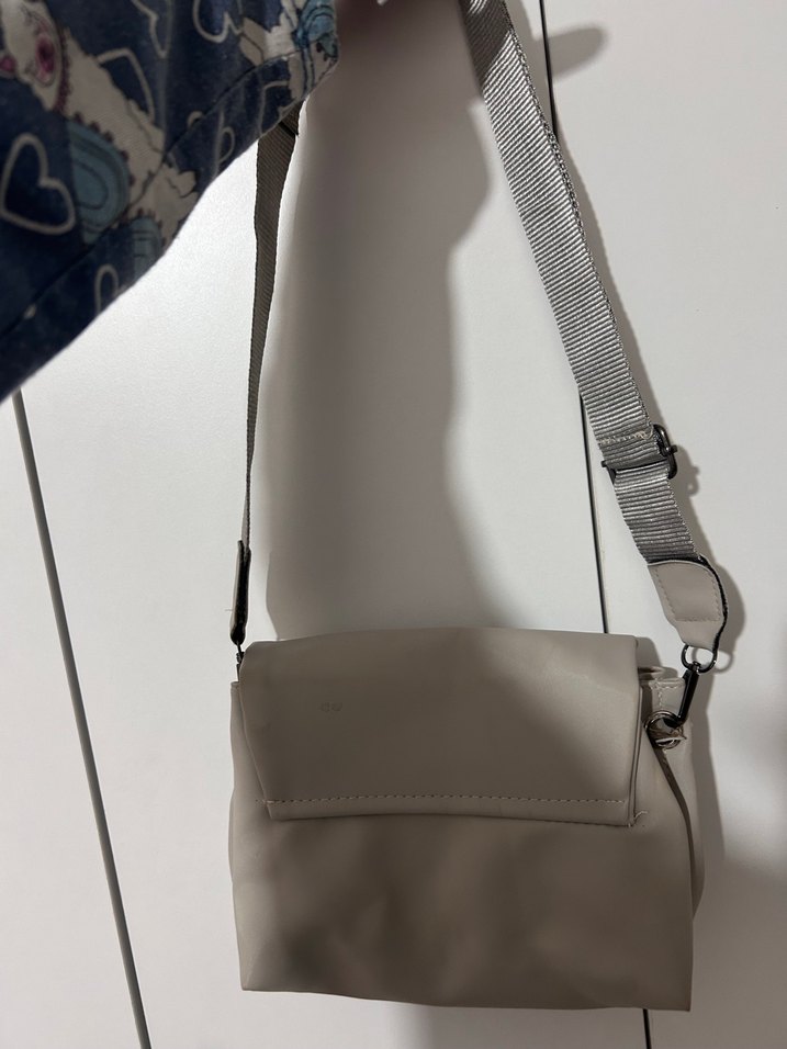 Gri Minimalist Kadın Omuz Çantası - Görsel 4