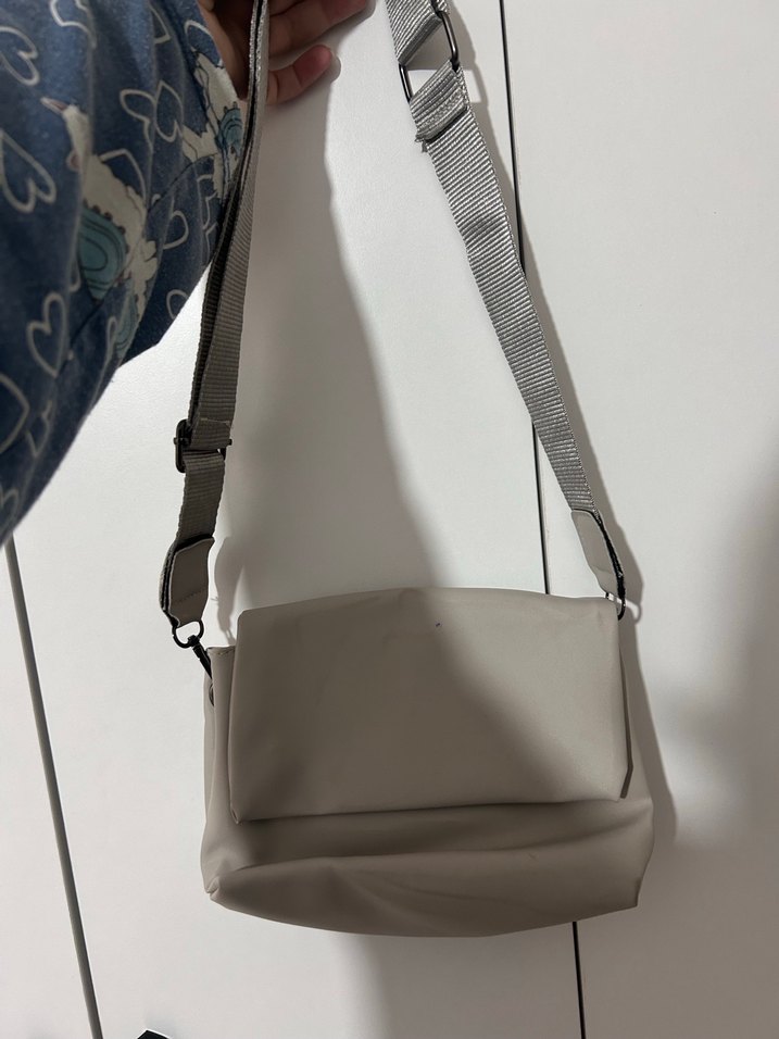 Gri Minimalist Kadın Omuz Çantası - Görsel 3