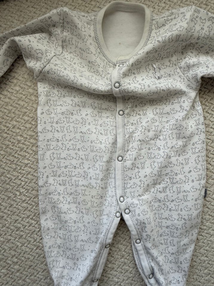 Gri Düğmeli Uzun Kollu Bebek Tulum - Görsel 3