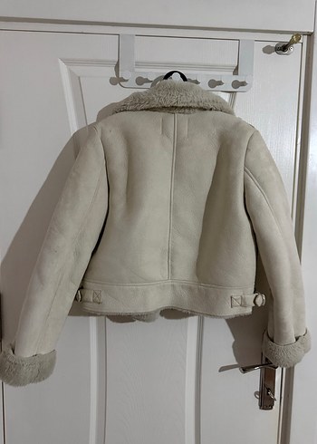 Kürklü Beyaz Midi Kadın Mont kaban Stradivarius - Görsel 3