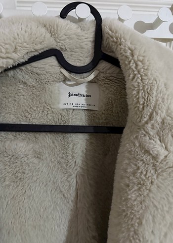 Kürklü Beyaz Midi Kadın Mont kaban Stradivarius - Görsel 2