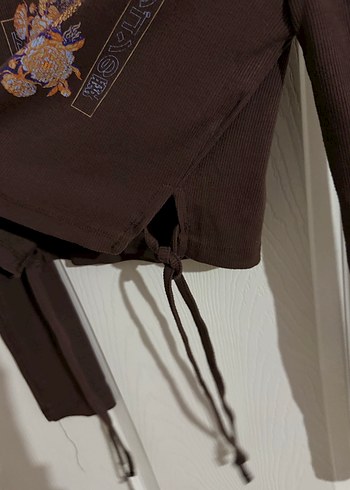 Uzun kollu crop body - Görsel 3